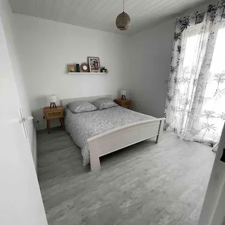 Maison 6 Personnes Climatisee Fibre Holiday home